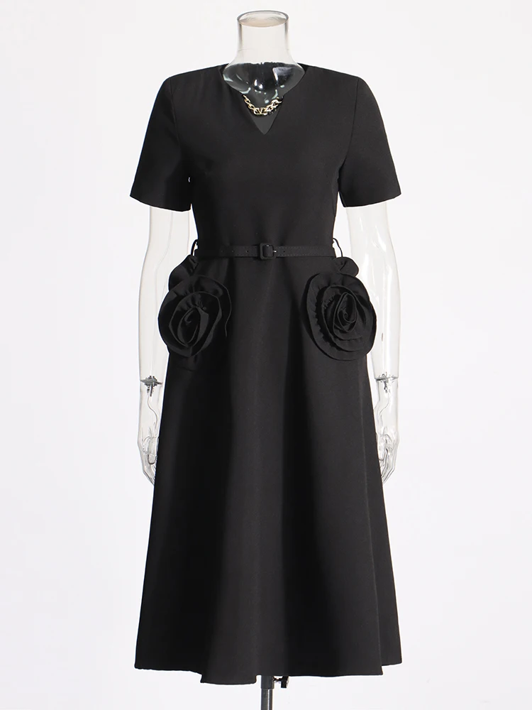 فستان ضيق مرقع بلا أكمام