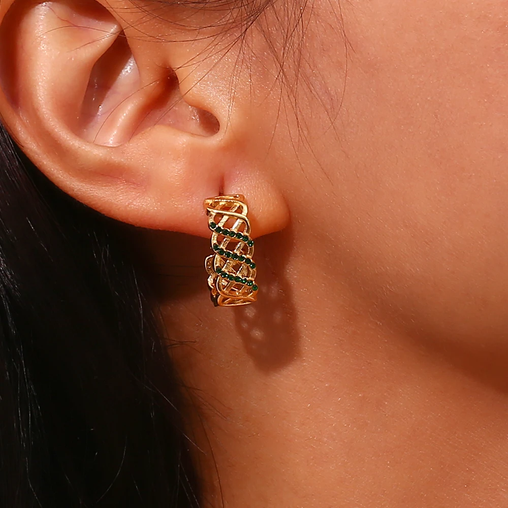 chanel hoop earrings cc gold