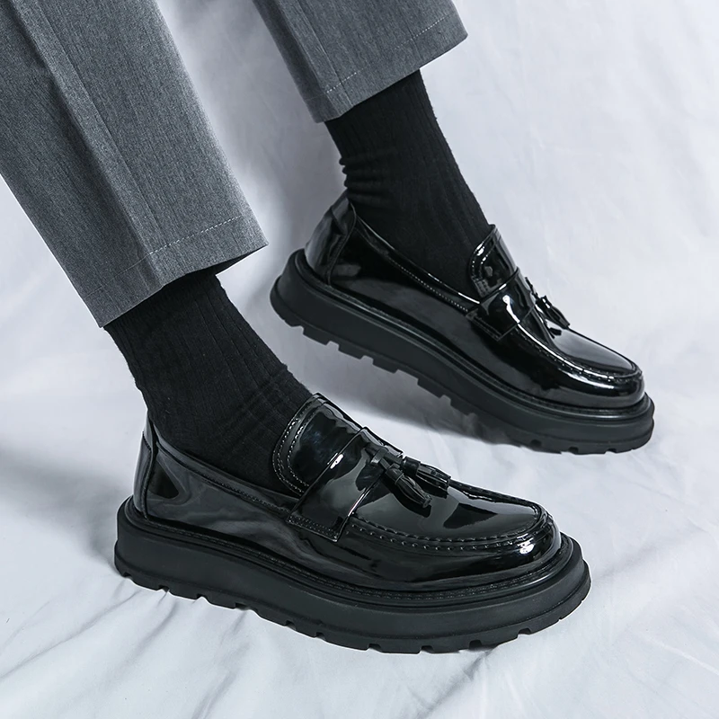 Thick Bottom Men's Business Patent Leather Shoes Slip-on Tassel Student Shoes Office Loafers Black Green Kerae