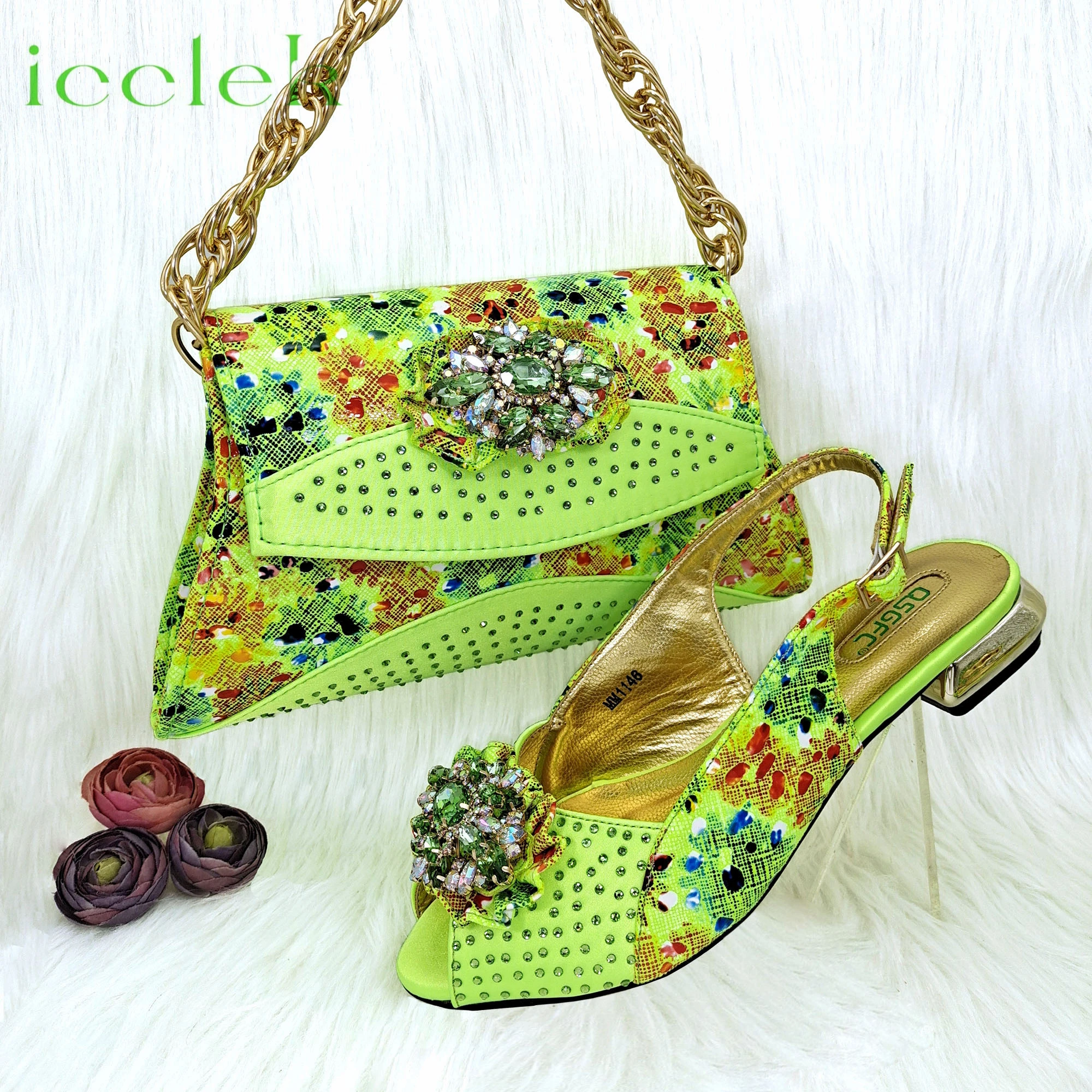 

2023 High Quality Lemon Green Ladies Sandals Blukle Strap Design For Offices Ladies in Wedding Party Pump
