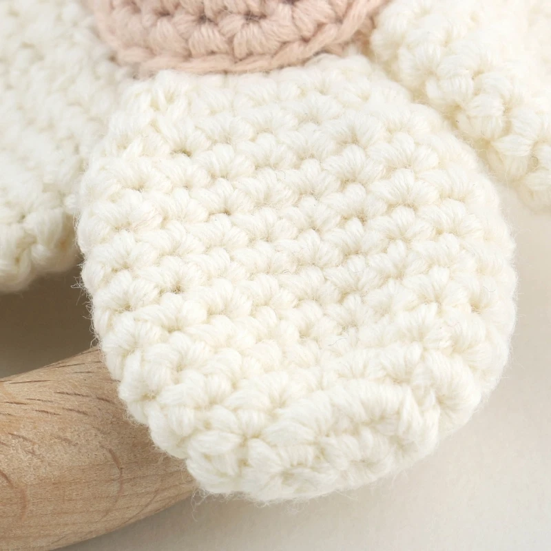 

B2EB Crochet Knitted Flower Teether Soothing Toy Baby Molar Chewing Toy Rings