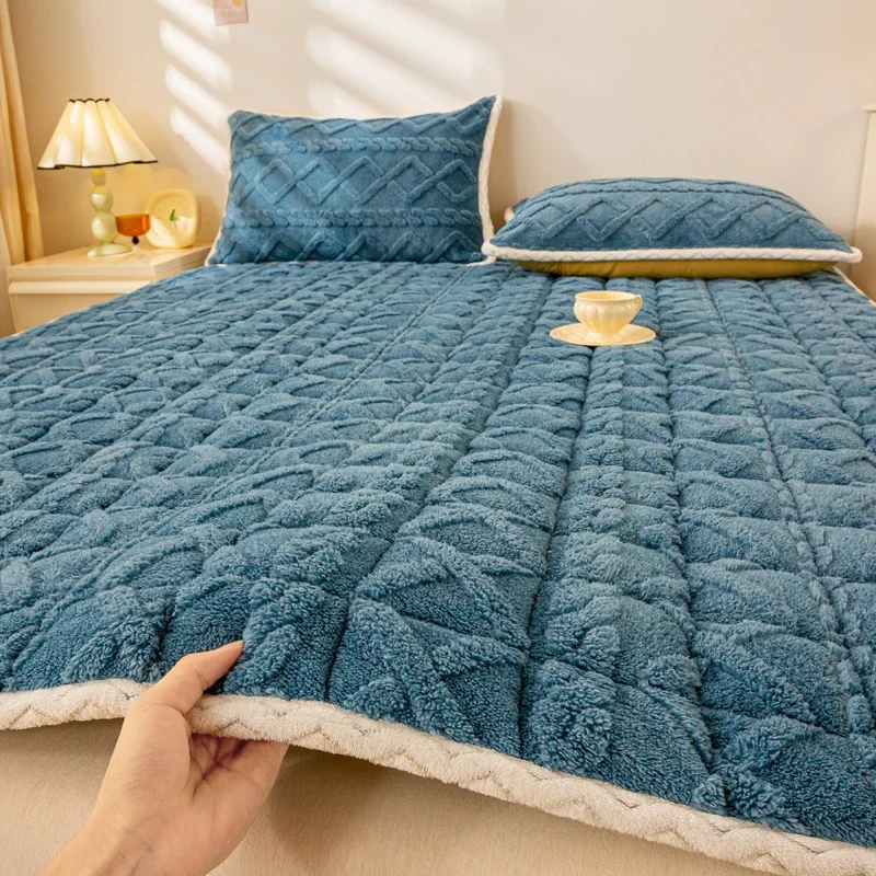 New Class A Padded Thickened Thermal Tafu Soft Mattress Household Mattress Bed Blanket Non-slip no pillowcase