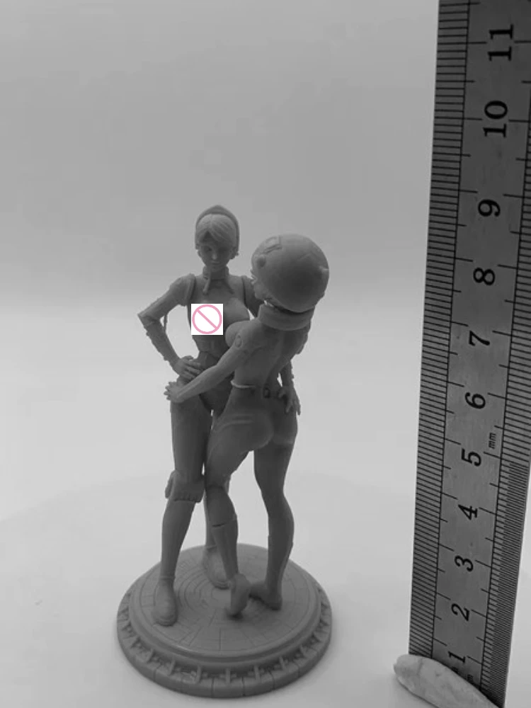 1/24 Scale 90mm Full Height Resin  GK Model Kit Sexy Beauty Movie Character C3PO and R2D2 Niang Version Unassembled Uncolored 5