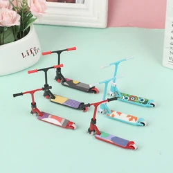 Finger Skateboards Mini Skate Park Ramp Sets Finger Scooter Fingertip Bikes Fingerboard Extreme Sport Deck Novelty Toys