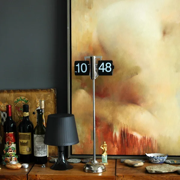 

Креативные Часы для гостиной в европейском стиле, базовые часы с телескопическим рычагом, автоматические часы с поворотом