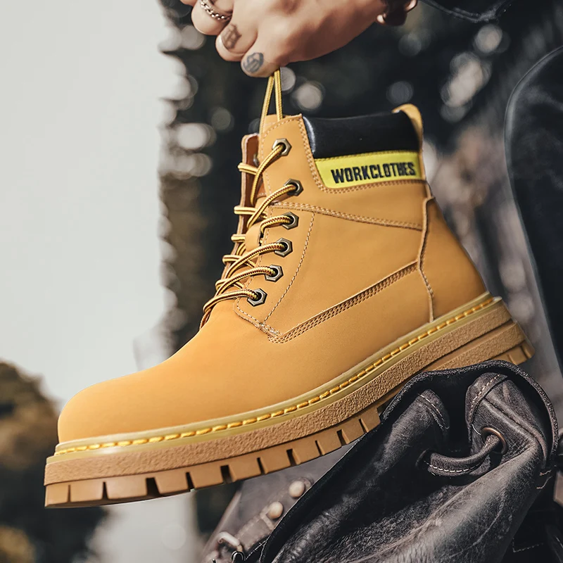 2023 New Casual Men's Boots High Top Vintage Lace Up Outdoor Walking Desert Leather Ankles Comfortable, Non slip, Durable Sole