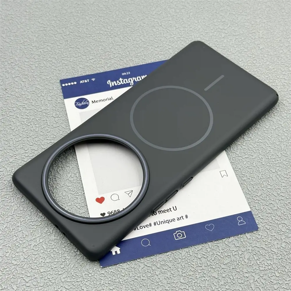 Magnetic PC Skin-Friendly Drop-Proof Phone Back Cover with Simple and Durable Design