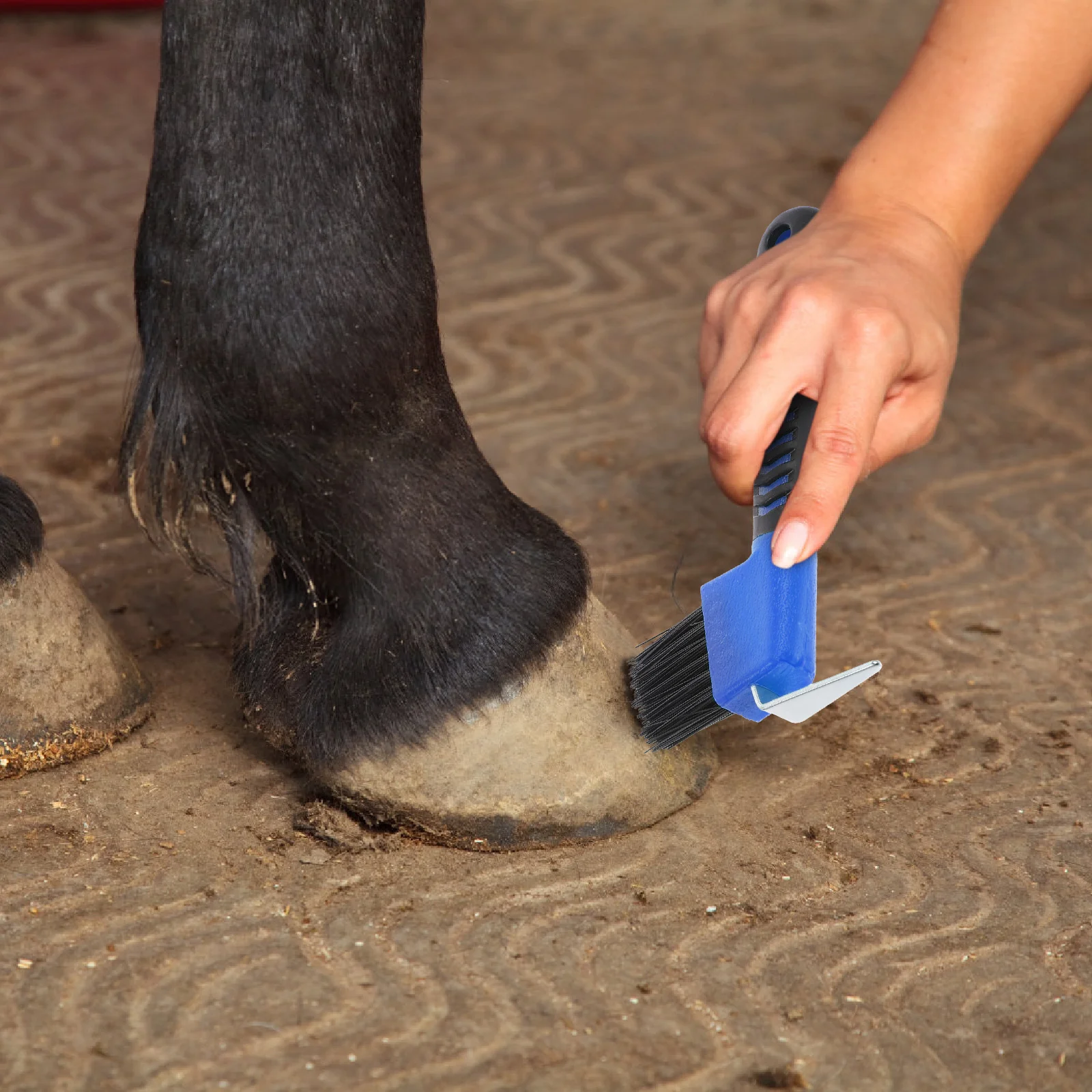 

Anti-Slip Grip Hoof Pick Rubber With Brush Nylon Horse Hoof Care Grooming Horseshoe Brush Professional Cleaning Tools