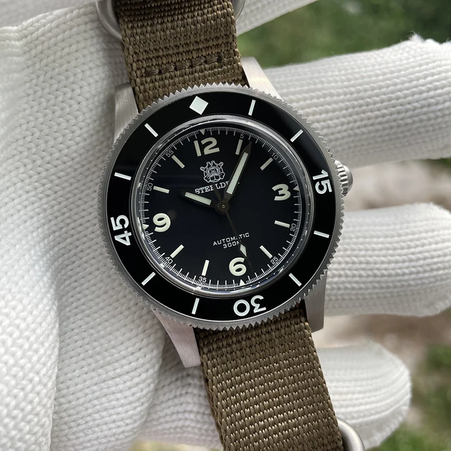 スティールダイブ ブロンズ自動巻き腕時計 エイジングを楽しめる