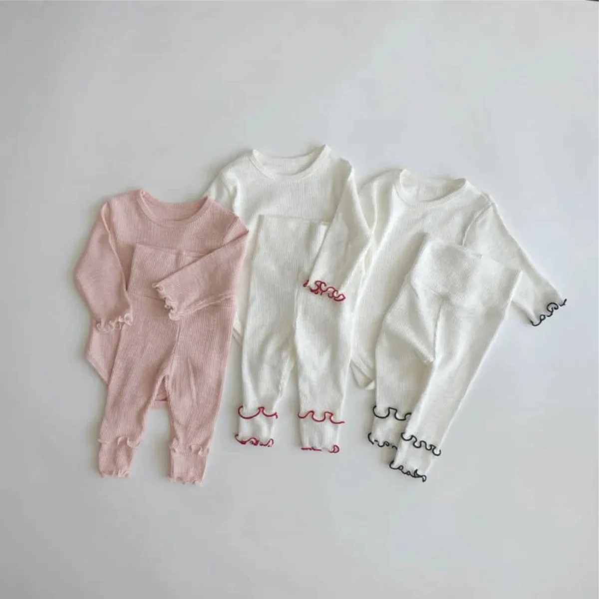 2026 봄 신상  긴팔 면 홈웨어 세트  여아 단색 셔츠 + 레깅스 + 모자 3종 세트 복