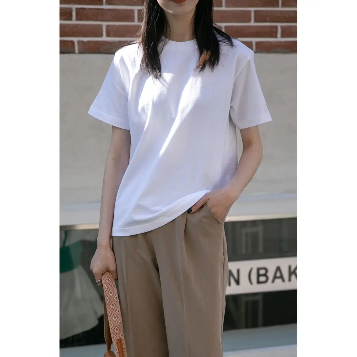 Рисунок 2 - Женская футболка из чистого хлопка