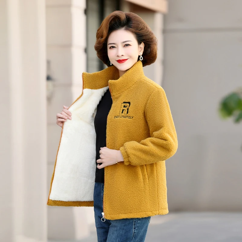 

New 2022 Woolen Ladies Jacket Middle Aged Elderly Mothers Autumn Winter Outerwear Velvet Women's Short Coats