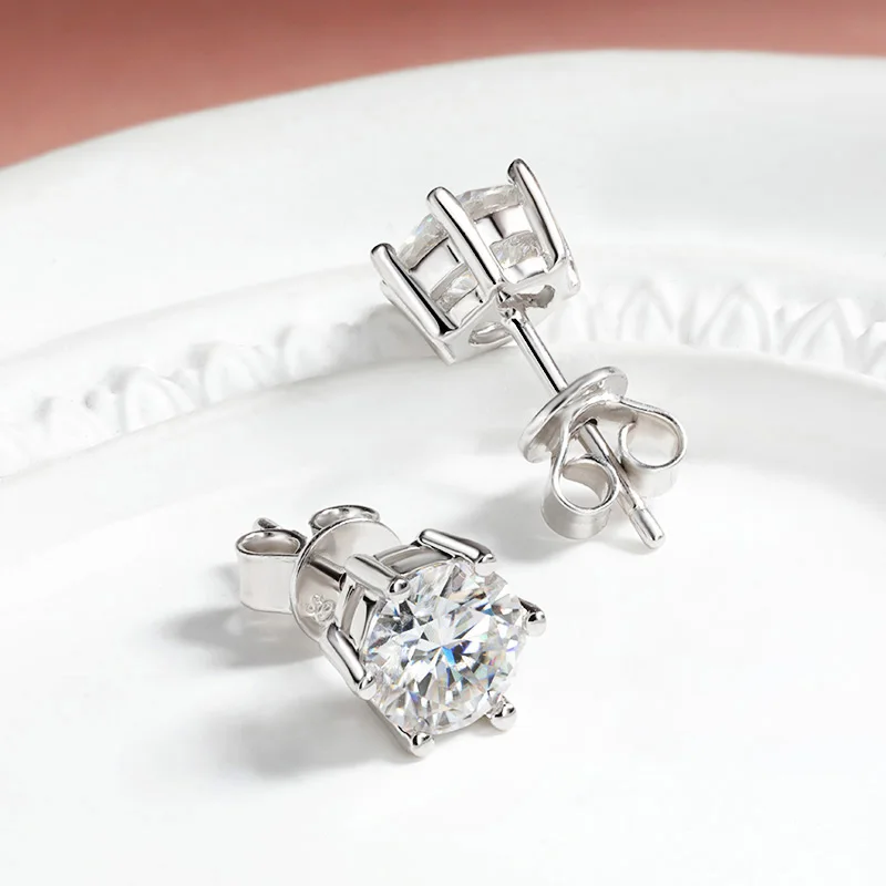 Inf.Story Arete De Tuerca De Moissanita, 0,6 Quilates De Color D, Diamante Cultivado En Laboratorio, Plata De Ley 925 Chapada En Oro Blanco De 18 Quilates, Aretes De Moissanita Para Mujeres Y
