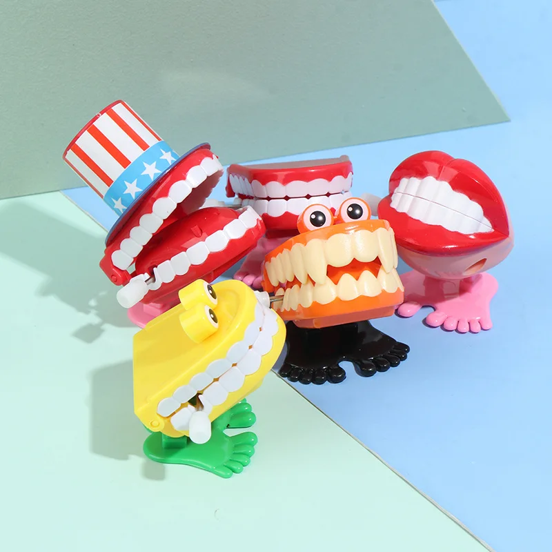 Tooth Shape Mini Clockwork Jumping Teeth Toys Parent-child Interaction Decompression Children's Gift Wind Up Toy