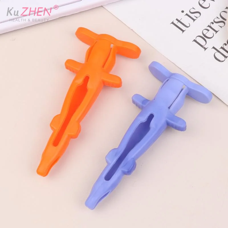 1Pcs 재사용 가능한 귀여운 악어 모양의 바늘 보호 케이스 치과 주사기 슬리브 커버 치과 의사 수술용 주사기 도구