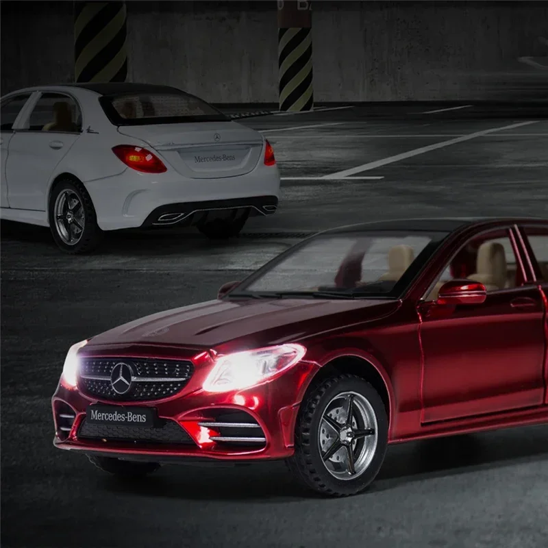 1:32 Benzs C-Class C260L Alloy Car Model Diecasts Metal Toy Vehicles Car Model Collection Sound Light High Simulation Kids Gift 5