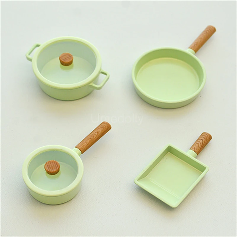 https://ae01.alicdn.com/kf/S9a19bbc7e9604f4ab28dfecc336420a5Z/1-6-Dollhouse-Miniature-Kitchen-Mini-Frying-Pan-Soup-Pot-Simulation-Cooking-Utensils-for-Blyth-BJD.jpg