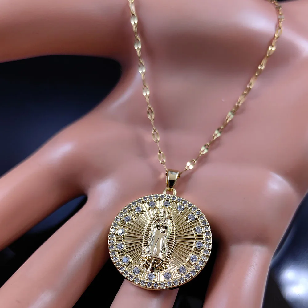Luxuriöse Jungfrau Maria Kupfer-Zirkon-Medaillen-Anhänger-Halskette für Damen und Herren, Edelstahl Goldfarben Unsere Liebe Frau Kette Schmuck Collier – Detail 3