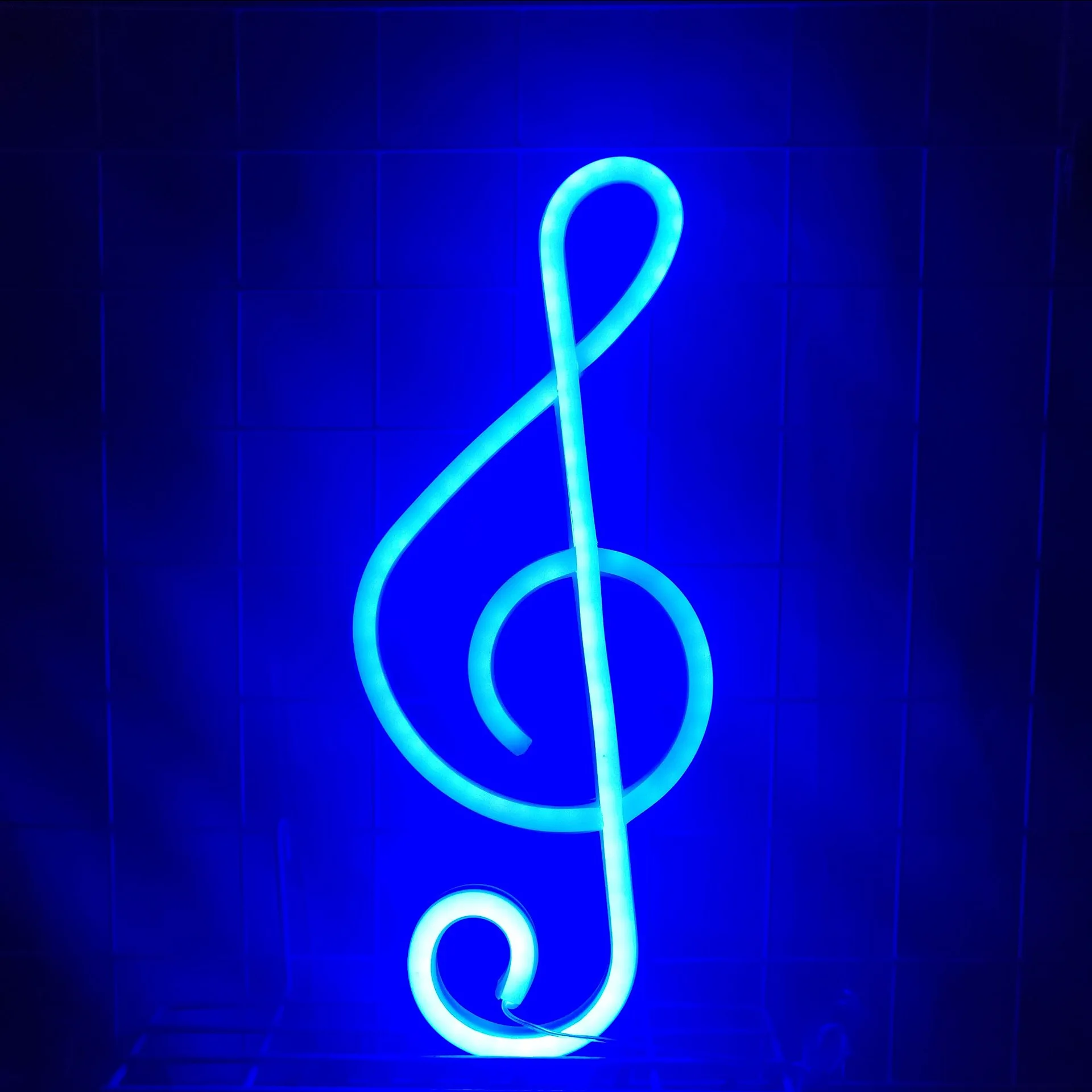 neon-staff blue