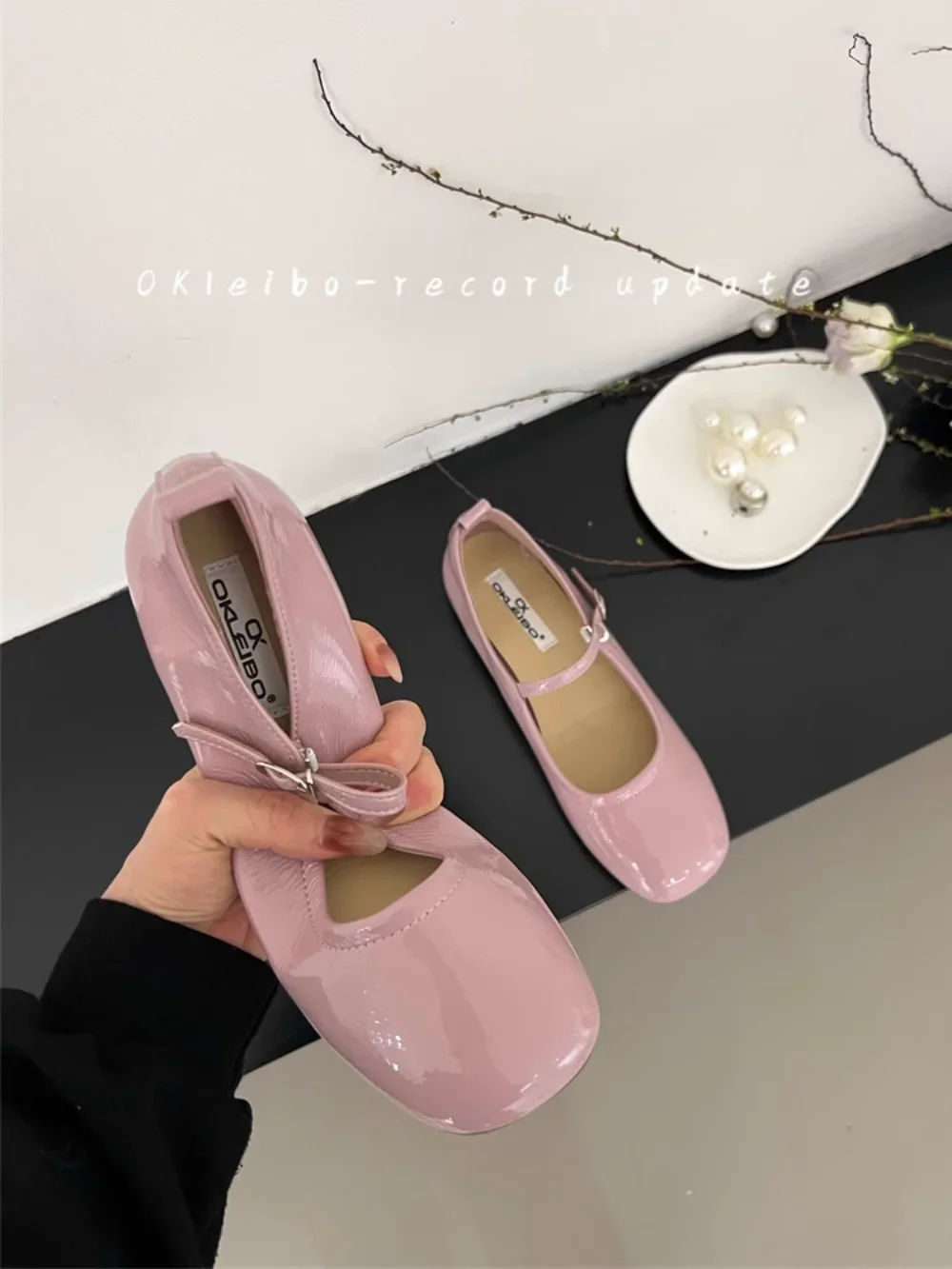 Brand Flat Bottom Mary Jane Women's Shoes French Retro One Line Buckle Red Women's Patent Leather Ballet Shoes Trend Size 33-44 6