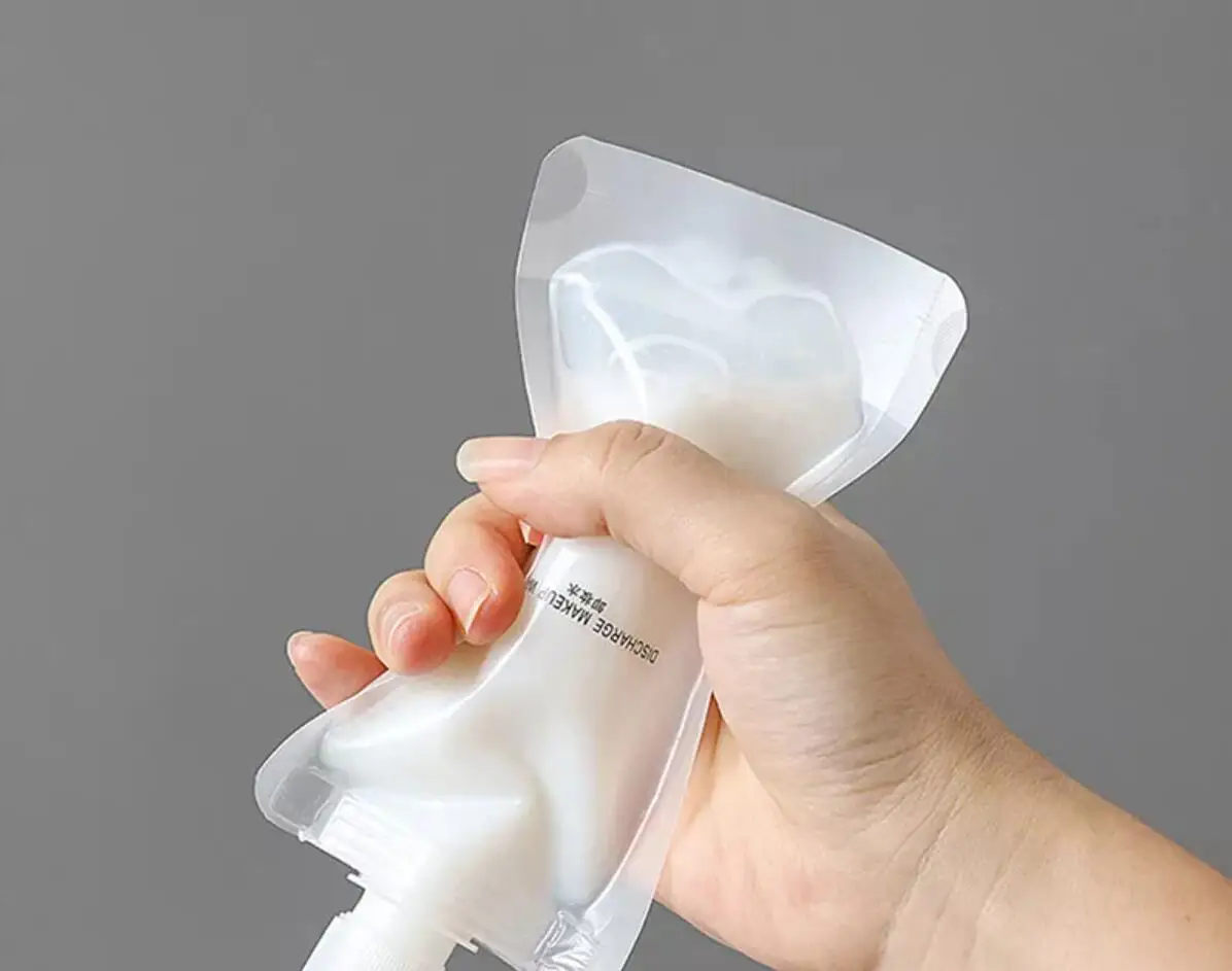 Travel Bag Cosmetic Lotion Shower Gel Shampoo Portable Small Facial Tools