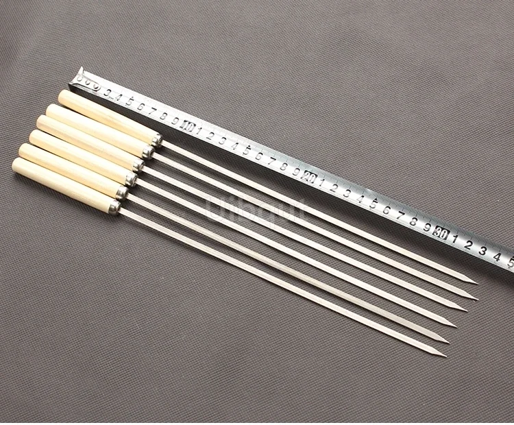 Barbecue Skewers BBQ Grilling Accessories Flat Barbecue Stick BBQ Roasting Needle with Wooden Handle Kebabe Skewers Stainless Steel Roasting Tools rotisserie long skewers
