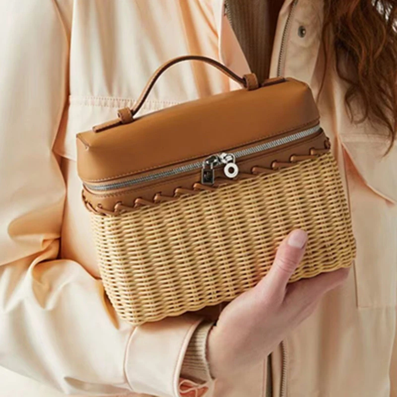 

Genuine leather new woven retro rattan woven leather L19 single shoulder carrying crossbody bag