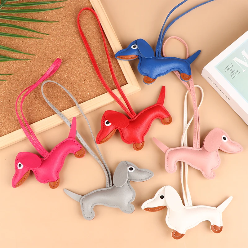 

1Pc Men's Car Dachshund Keychain PU Leather Dog Keychains Fashion For Women Bag Pendant Jewelry Trinket Key Ring Key Chain