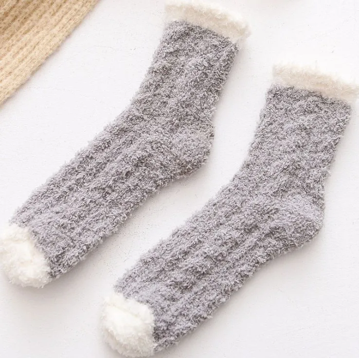 Plush Cat Claw Cozy Socks – Soft & Warm Middle Tube Socks