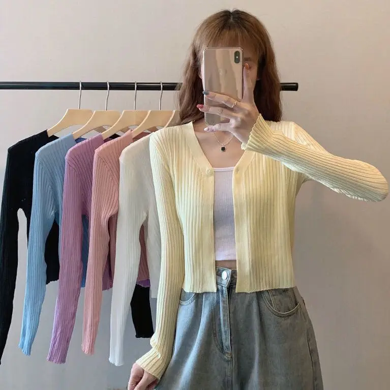 

Knitwear Cropped Top Women Slim Tshirts V-neck Long-sleeved Cardigan Yellow Buttons Vintage Blouse Bottom Outerwear Sweater