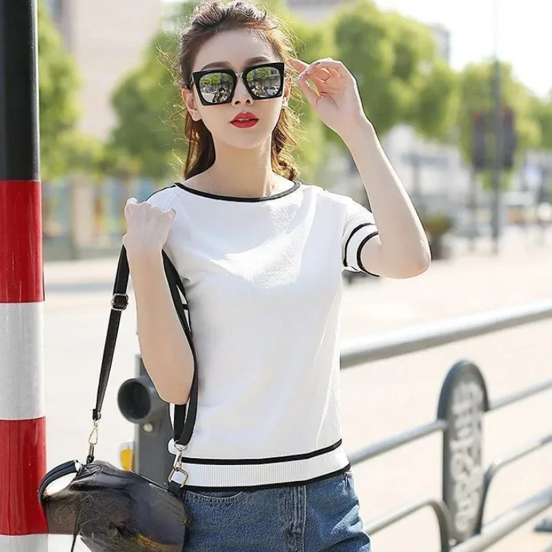 Color Blocked Women's Knitted Thin Short Sleeved Top Casual Striped Fashionable T-shirt 18841