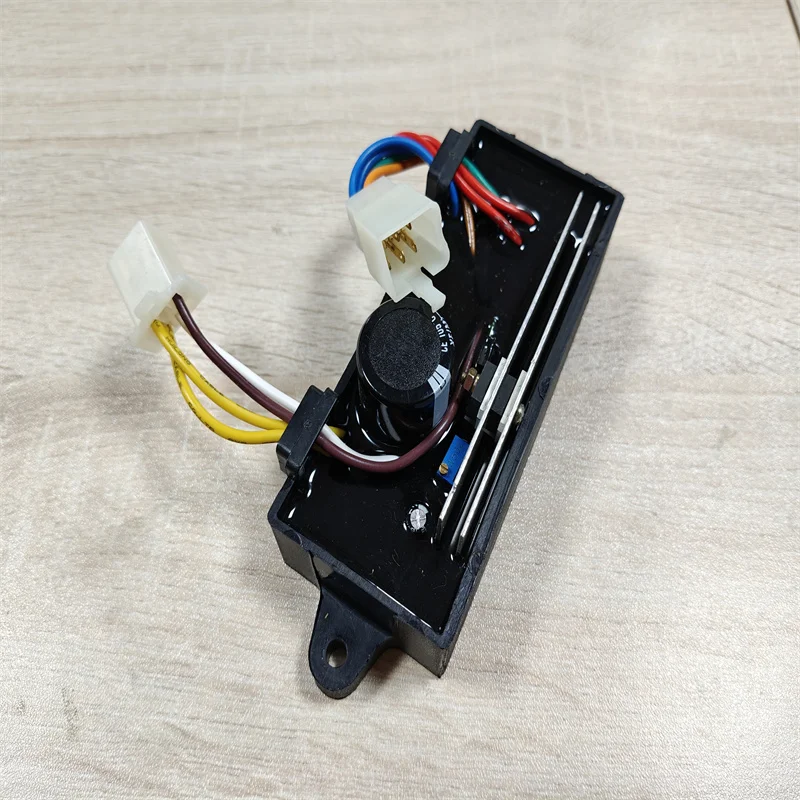 AVR5-1W8C 5KW 발전기 용접기 이중 목적 자동 전압 조정기 AVR 안정화 보드