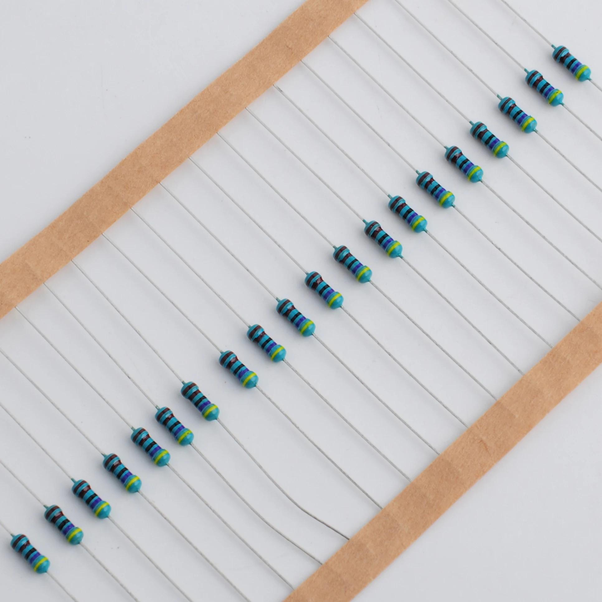 1460 PCS Resistors Assortment Kit, 1/4W 1% Metal Film Resistor Pack, 1 ohm-1M ohm Assorted Resistance Set, 20 pcs per value