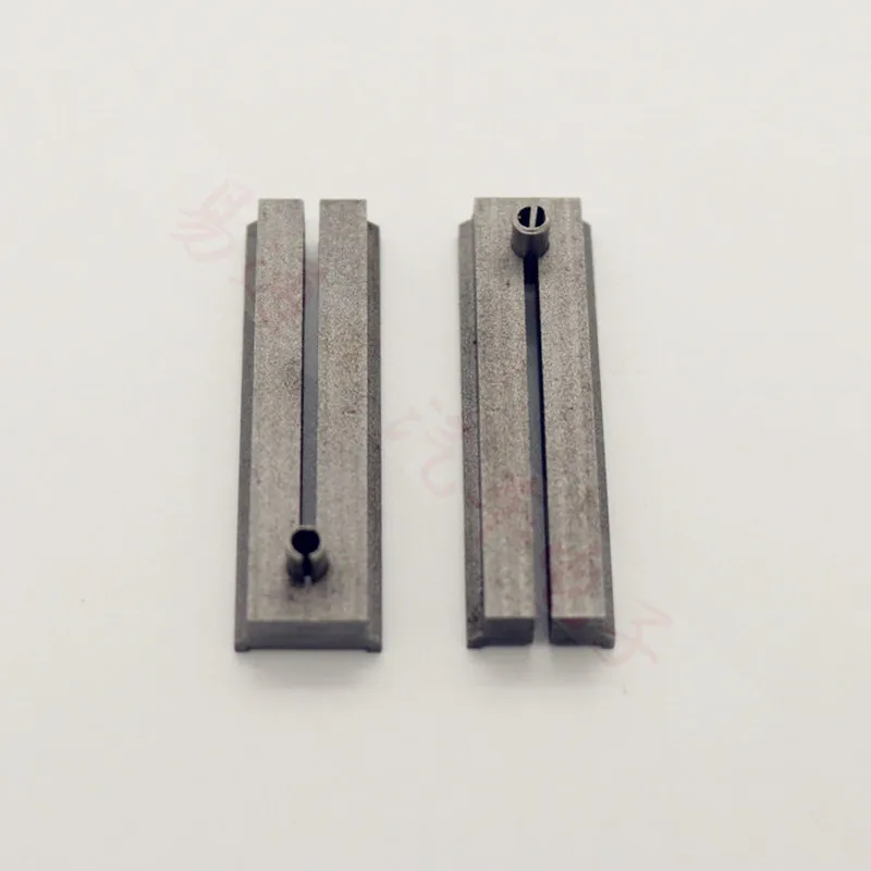 2PCS/LOT HON66 Keys Duplicating Fixture Clamps HONDA Key Blank Cutting Machine Accessories Cutter Machine Parts Duplicating Fixture Clamp