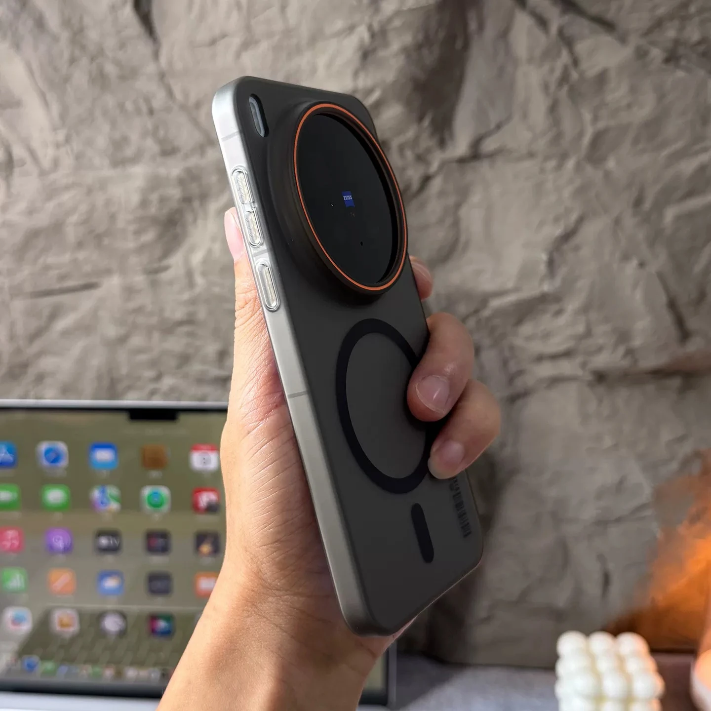 Ultra Thin Transparent Frosted Magnetic Wireless Charging Case - Skin Feel & Shockproof Full Cover