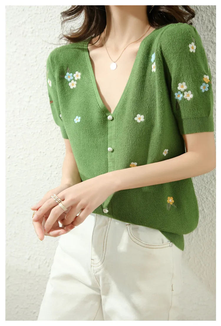 V-neck embroidered wool jersey spring/summer 2022 New five-point mid-sleeve top Green short-sleeve woman