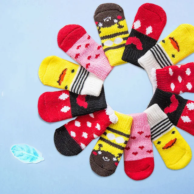 4pcs/set Dog Socks Cute Pattern Foot Covers Warm Anti Slip Shoes Puppy Paw Protector Christmas Gift for Puppy Cat Dogs 3