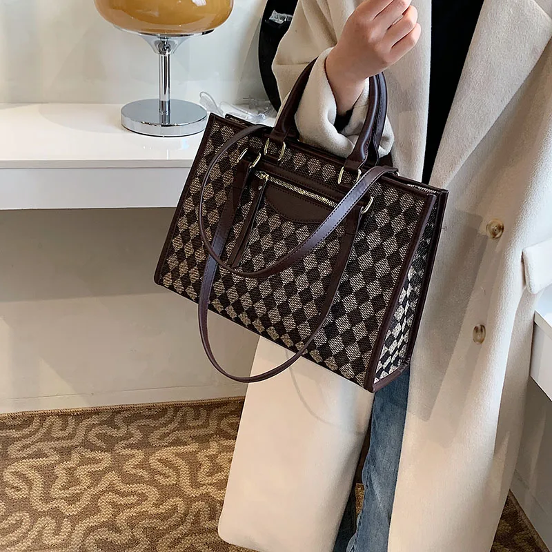 Louis Vuitton Damier Ebene Venice Sac Plat PM Tote