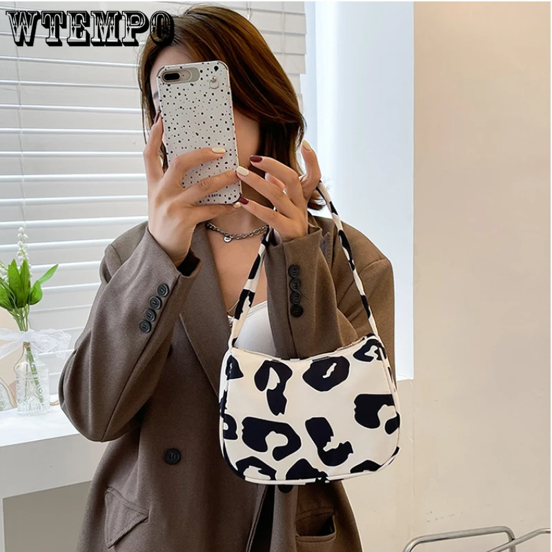 

Printed Leopard Fashion Canvas High-capacity Shoulder Bag Korean Street Trend Handbag for Women Purses and Handbags 2023 New