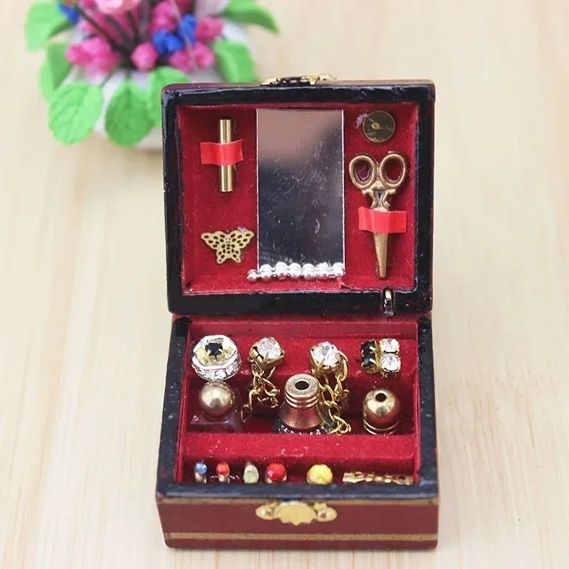 1/12 Doll House Miniature Statue Decoration Jewelry Box/Doll House Accessories Room Decoration Home Accessories
