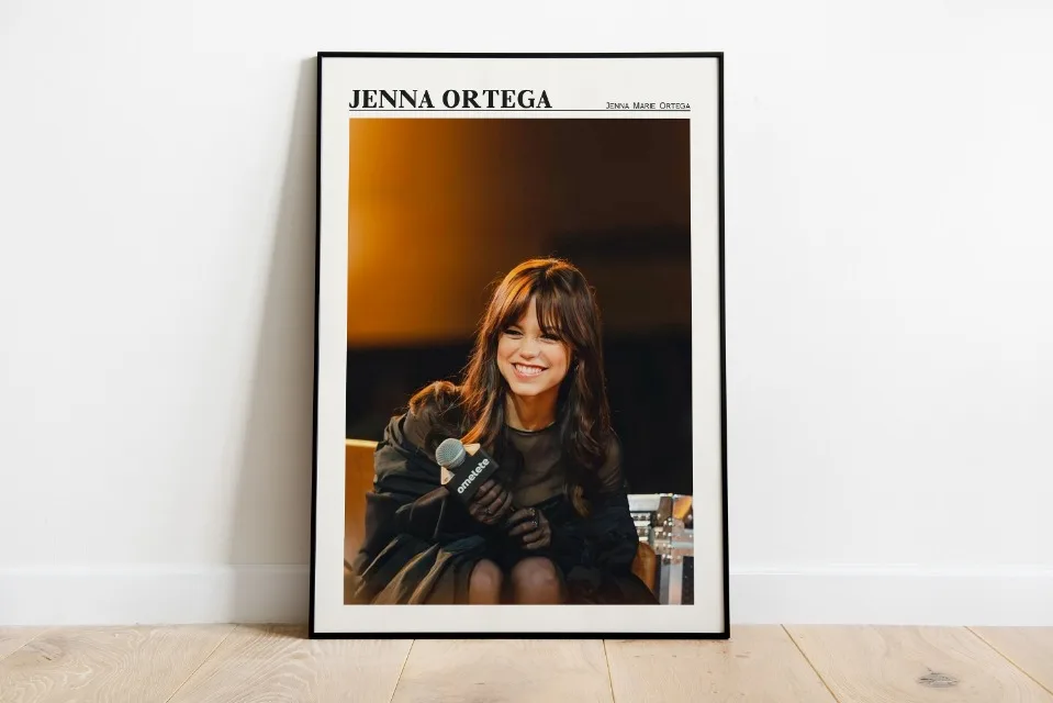thumbnail image 1 of Póster de Jenna Ortega, obra de televisión de terror Miércoles Addams, pintura en lienzo, impresión en HD, arte de pared moderno, imagen para decoración de sala de estar y dormitorio, 1 of 5