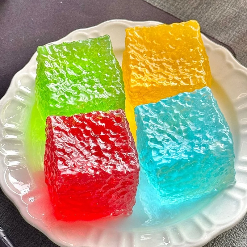 Giocattolo sensoriale a cubo antistress per alleviare lo stress, giocattoli da spremere a cubo con texture agitarsi a lenta crescita, palla antistress a cubetto di ghiaccio squishy per bambini