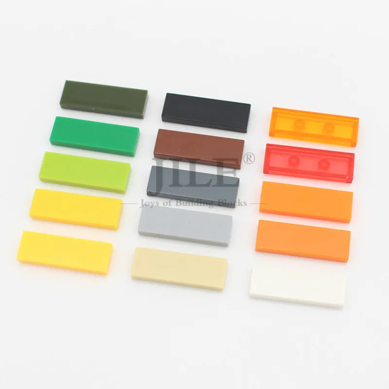 50pcs Moc 크리 에이 티브 타일 1x3 태블릿 63864 DIY 클래식 빌딩 벽돌 블록 세트 교육 장난감 액세서리와 호환 가능