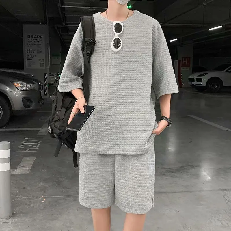 Summer High Street Men Short Sleeved T-shirt New Korean Waffler Loose Solid Color Casual Shorts Fashion All-match Two Piece Set