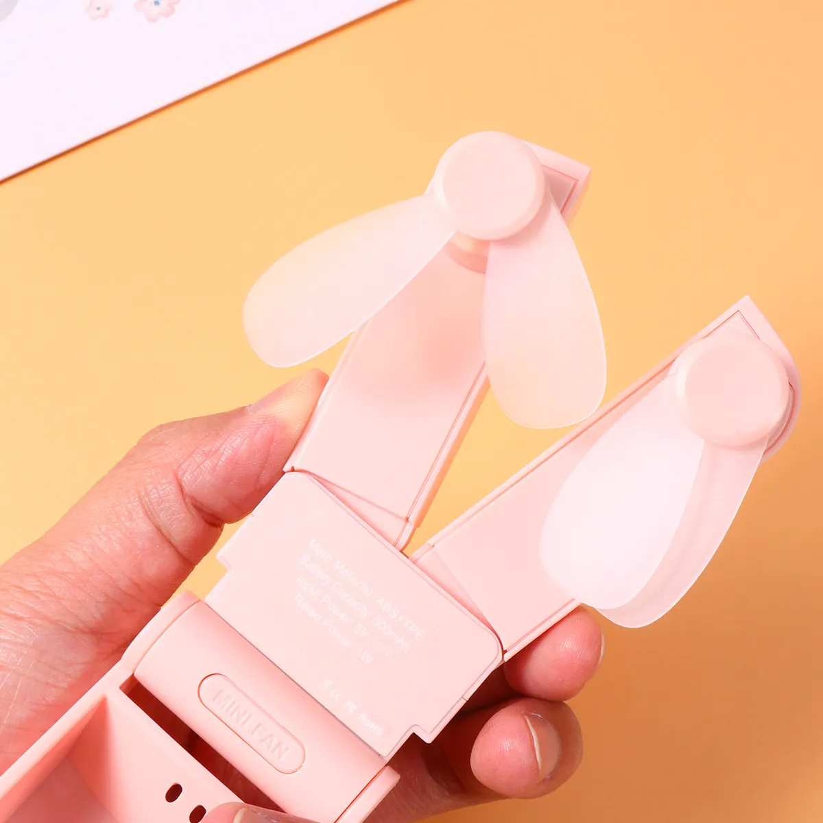 핑크색 이중 헤드 USB 충전식 미니 접이식 선풍기 휴대용 소형 전기 선풍기 여행용 야외 테이블 데스크탑용 냉각 장치