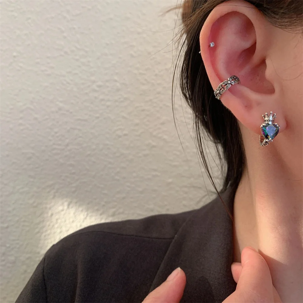 Rainbow Zircon Love Heart Stone Crown Hoop Earrings For Women Vintage Silver Color Small Ear Buckle Wedding Jewelry Party Gifts