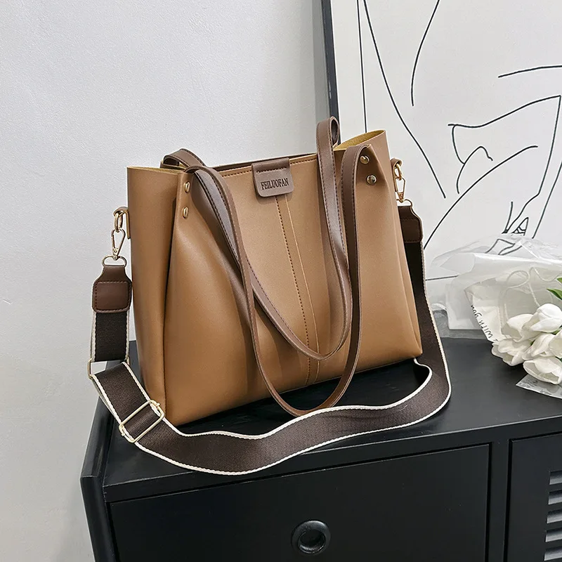 Large Capacity Bag Women's Bag New Fashion Wide Shoulder Strap Single Shoulder Crossbody Bag Carrying Tote Bag