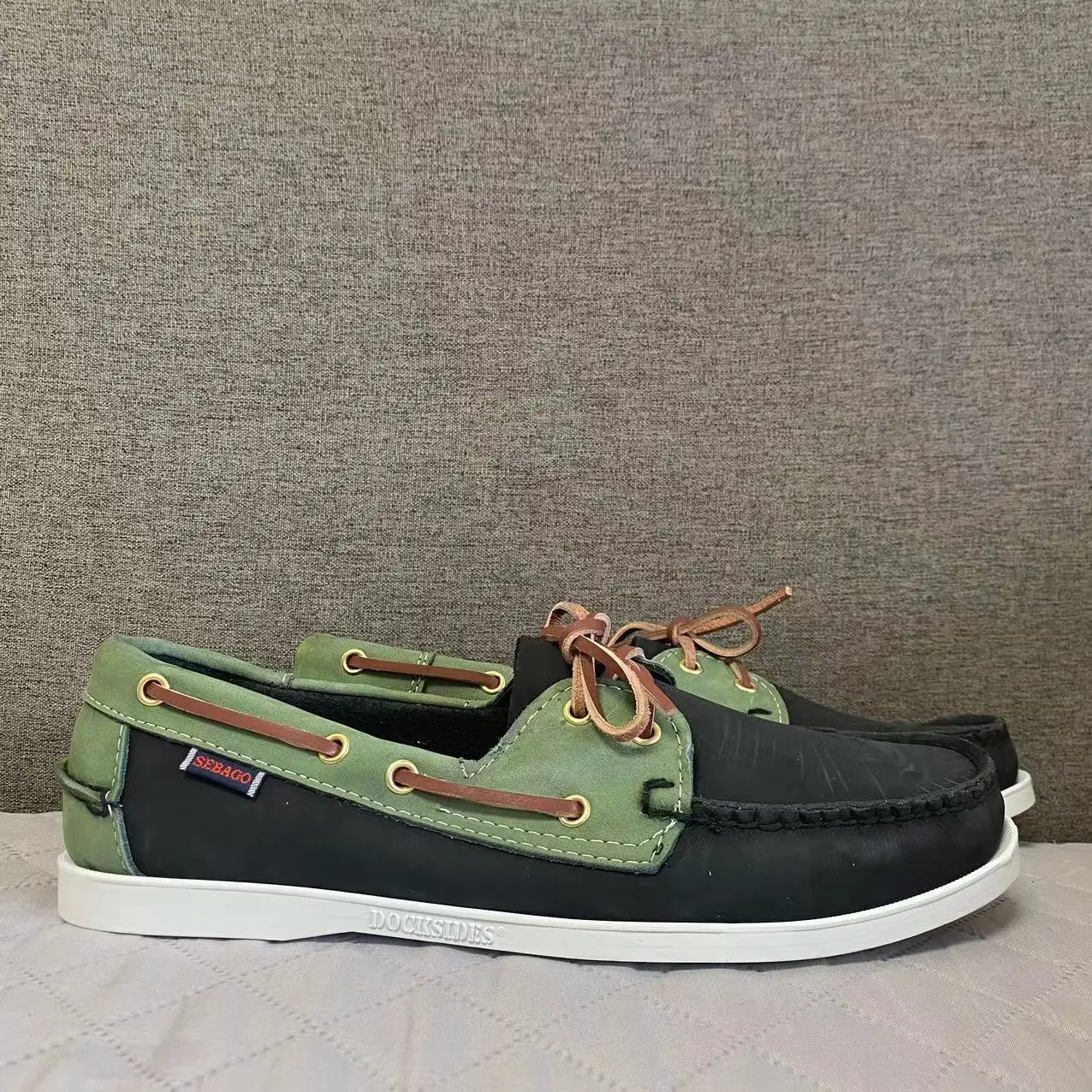 

Men Authentic Sebago Docksides Shoes - Premium Leather Moc Toe Lace Up Boat Shoes AB019