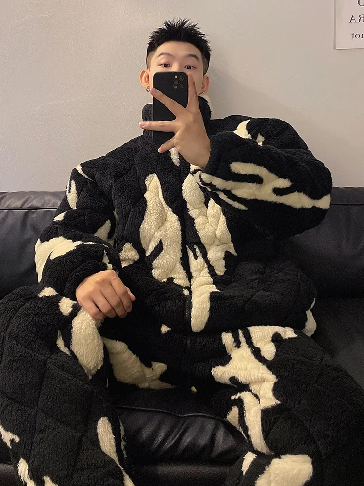 DAIMELU قسط منامة الرجال ملابس خاصة الشتاء ثلاث طبقات مبطن المرجان الصوف مكدسة سميكة الدافئة الفانيلا المتسكعون مجموعة الذكور