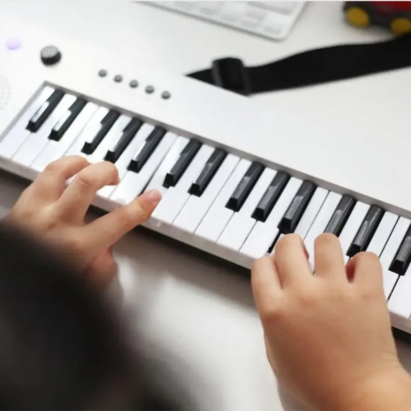 Rechargeable 37 Keys Guitar Electronic Organ Mini Key Board Children Piano with Shoulder Strap & Microphone Musical Gift